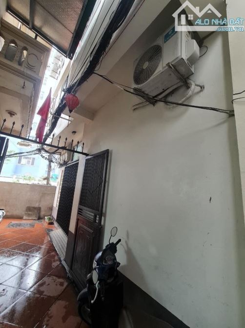 B.án nhà Trương Định 56m2 - từ tầng 2 đua 65m2-  5 tầng - mặt tiền 9.7m - g.iá 5.9 tỷ  Mô - 6