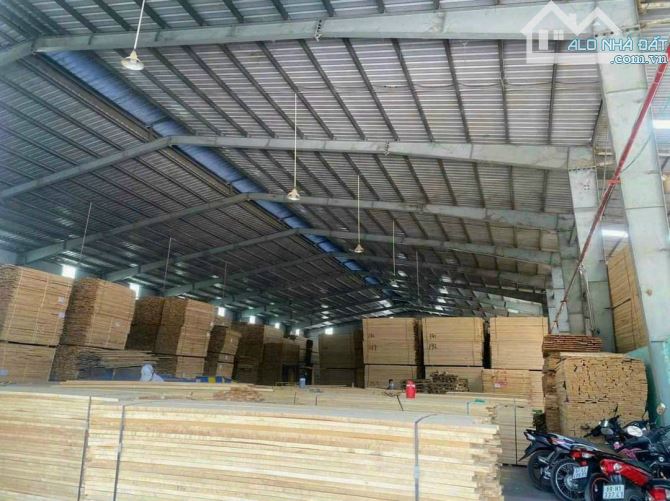 Cho thuê 2.400m2 Nhà Xưởng Tân Uyên Gía 110 trieu/tháng
