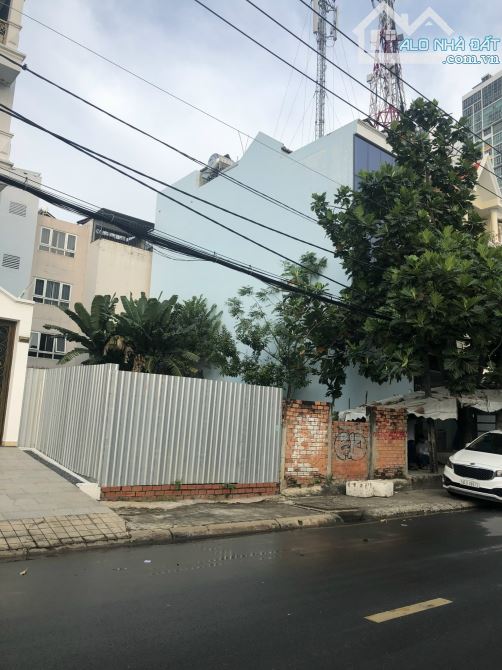 Bán đất MT Lương Định Của xây dựng 7 tầng, DT: 133m2 giá 330tr/m2 P. An Khánh,Quận 2