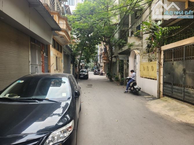 Nhà phố Hoàng Văn Thái - Thanh Xuân, lô góc, ngõ thông kinh doanh tốt, ô tô đi vào từ 2 ng