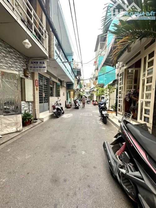 Chủ bán gấp nhà Quận 3, 4 tầng, hẻm xe hơi giá 10 tỷ 6