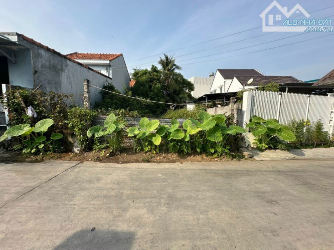 Bán lô đất ngay trung tâm thị xã Ninh Hoà gần vòng xoay Nguyễn Thị Ngọc Oanh