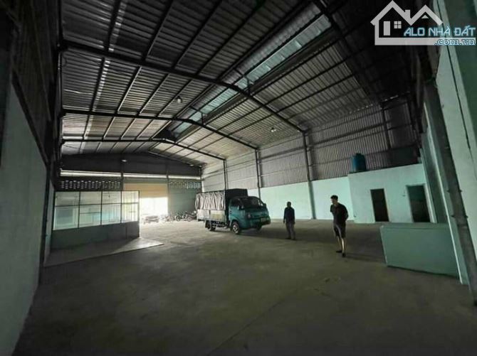 Xưởng Dĩ An 500m2 Đường Xe Cont Có Điện 3 pha