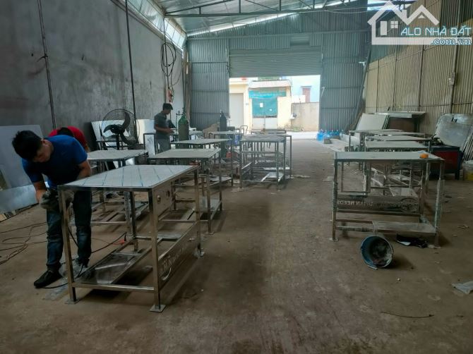Cho thuê 650m2 nhà xưởng độc lập gần Trạm Bơm Yên Nghĩa - 1