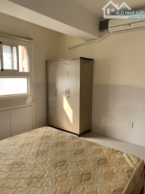 Cho thuê chung cư Bàu Cát,, Hồng Lạc, P10, Tân BÌnh: 75m2-3p ngủ-2WC- giá 12tr - 2