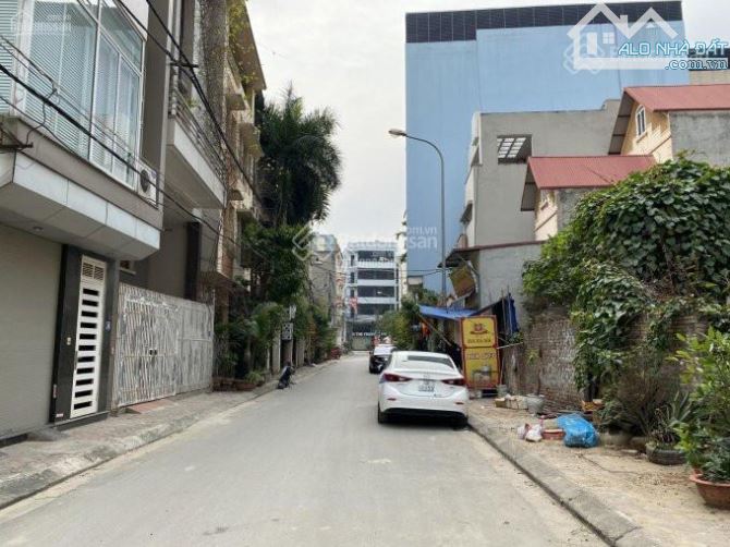 Bán nhà 2 thoáng ngõ 603 Lạc Long Quân. Ô tô  TRÁNH - DỪNG - ĐỖ ngày đêm. 21 tỷ. - 2