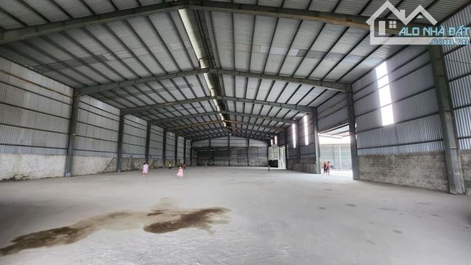 Cho thuê nhà máy độc lập 5000m2 sẵn 2500m2 nhà xưởng giá rẻ - 3