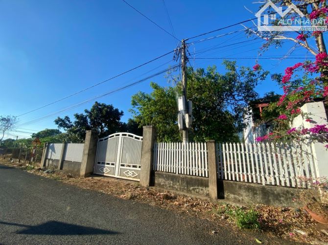 Bán Đất Biệt Thự  Đường L Thôn 2 CưÊbur  Dt : ( 15,5m x 35m ) hướng  Nam - giá 5,4  tỷ!!!