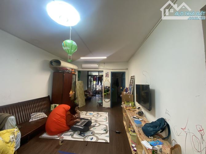 Bán căn hộ tập thể vị trí cực đẹp tại Thanh Xuân Nam, Nguyễn Trãi. Hơn 2 tỷ - 1