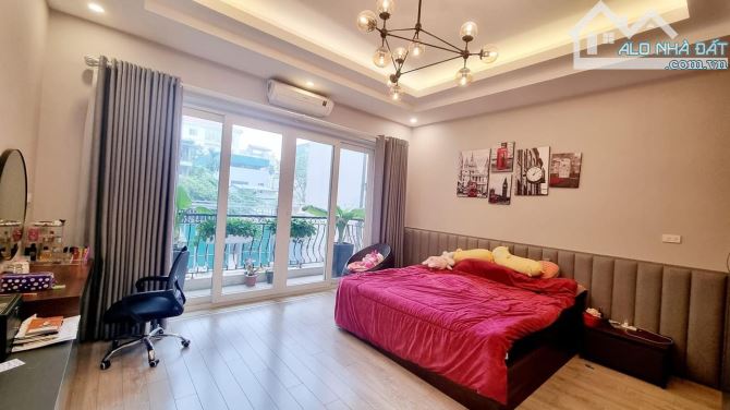 Phân lô hoàng quốc việt cầu giấy ô tô tránh vỉa hè,gần phố,2 mặt thoáng, ở víp,ngõ thông - 2