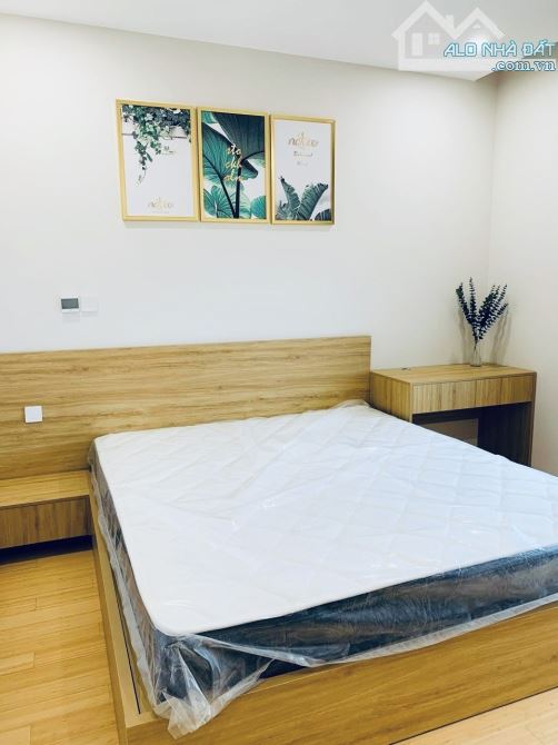 Xuống nhà đất cần bán căn hộ 3 ngủ Golden Park 135m2; nhà đẹp; ở rất giữ gìn - 3