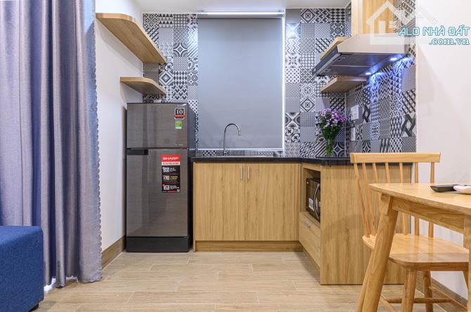 Cần bán gấp tòa căn hộ cạnh Lê Thước, Sơn Trà, 90m2,8tầng,FUll. Giá bán 15.5tỷ