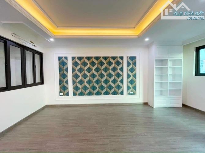 Bán nhà Hoàng Cầu – Đống Đa, ô tô tránh, kinh doanh, thang máy, 90m2, 6 tầng, 27.3 tỷ - 2