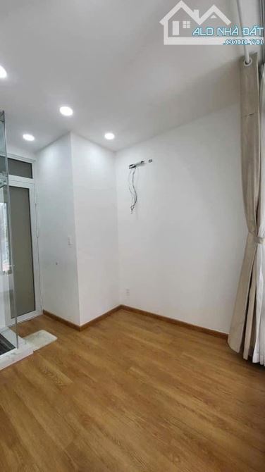 Bán nhà gấp Q.Tân Phú, hẻm 67// Tân Thắng, P.Sơn Kỳ 2,6 tỷ/ 22m2 1 lầu Sổ Hồng - 4