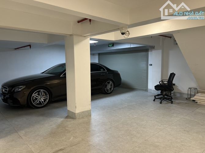 Bán nhà làm Văn Phòng, Kinh Doanh,tt Cầu Giấy, Nguyễn Khang,gầnTrần Duy Hưng. Giá: 105 Tỷ - 1