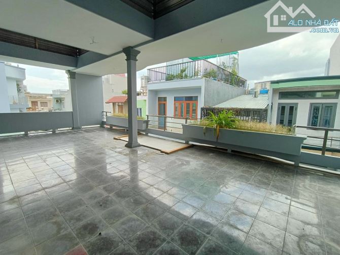 Giản 1 Tỷ - Hẻm Xe Hơi Lũy Bán Bích - 200M2 - Ngang 10M - 4 Lầu. - 4