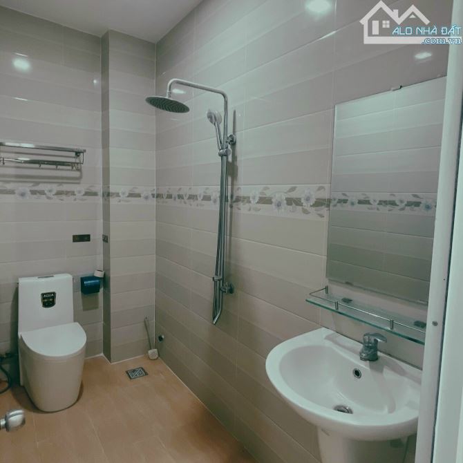 Nhà 1 Lầu Đẹp - Tặng nội thất . Giá 1Tỷ550 Bớt Lộc . Ngay Ngã Ba Tân Kim . Sổ Hồng Riêng - 5