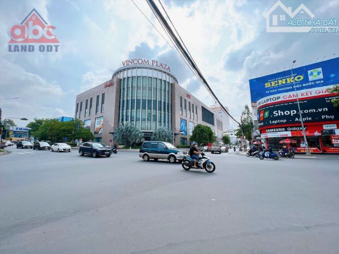 Bán nhà 4 lầu ngay TTTM vincom P.Tân Tiến TP.Biên Hoà