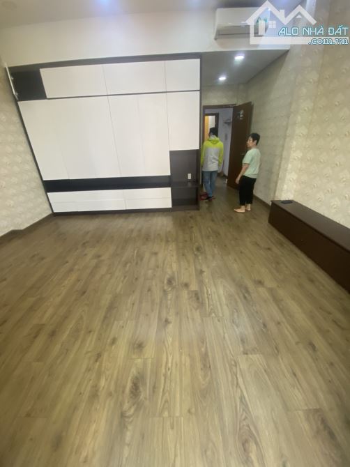 Nhà Hẻm 10m Nguyễn Kiệm P3 GV - 5*20m 1 trệt 1 lầu Sân Thượng Có Sẵn Nội Thất - 6