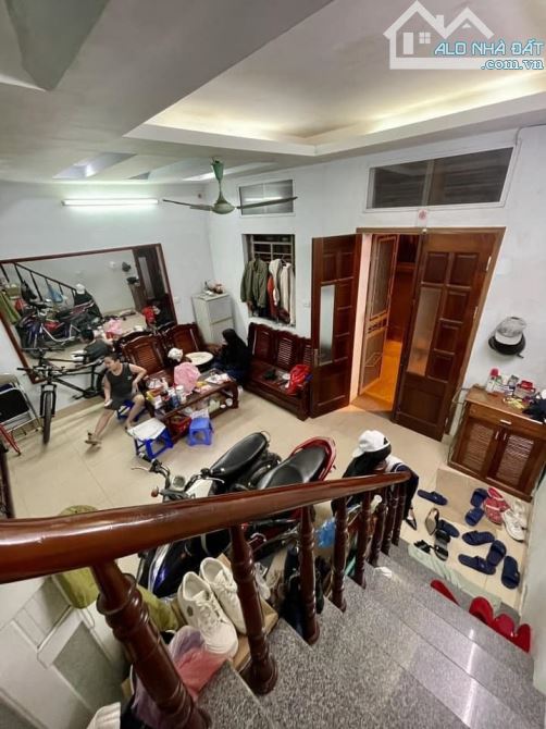 bán nhà đẹp,giá rẻ,TT Đống Đa, Thịnh Quang, gần Ngã 4 Sở, Vĩnh Hồ, Láng  Giá : 13,8 tỷ - 7