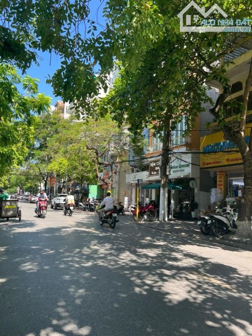 Bán nhà 5 tầng mặt đường Hai Bà Trưng, Lê Chân DT: 100m MT: 5m Giá: 28.5 tỷ Ms Minh