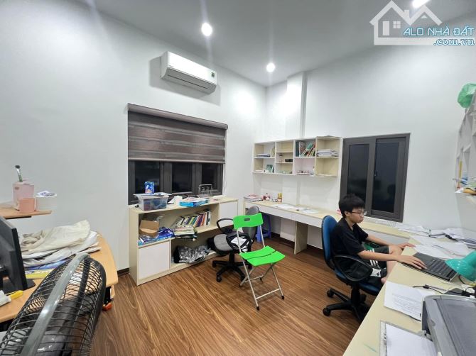 Bán gấp nhà Đào Tấn Ba Đình phân lô ô tô cực hiếm 45m 5 tầng 8,7 tỷ