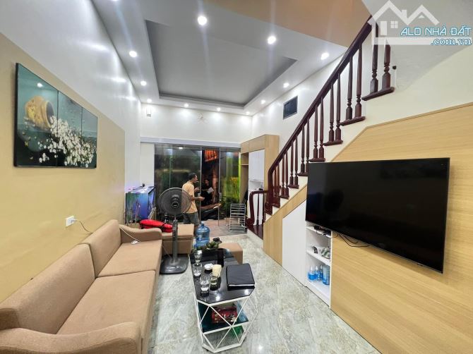 Bán gấp nhà Đào Tấn Ba Đình phân lô ô tô cực hiếm 45m 5 tầng 8,7 tỷ - 4