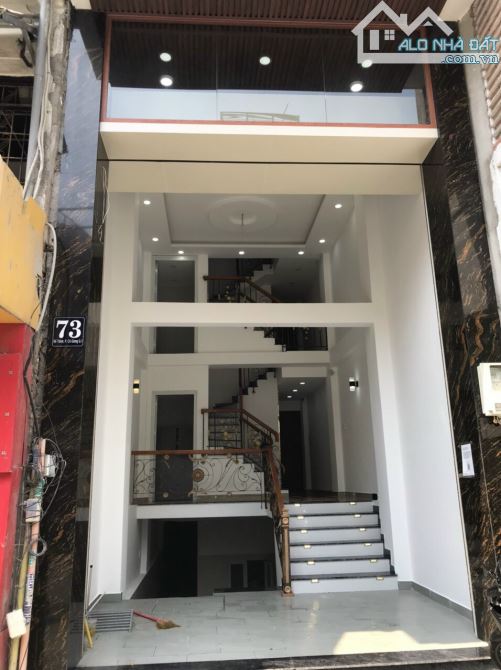 RẺ NHẤT Q.3,  2 lầu mới đẹp, hiện đại, mặt tiền,  HOÀNG SA. Dt: 4m x 18m. Giá: 14 tỷ.
