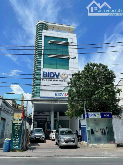 Trả ngộp Bank nặng bán Toà nhà Góc 2MT Lê Quang Định 8,2x25m - Hầm 9 Tầng, giá 65 tỷ