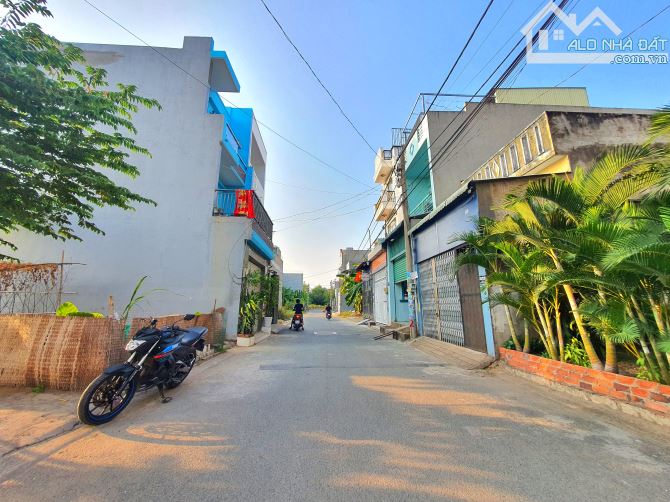 Bán đất ngang 5m hẻm 730 Lã Xuân Oai, Long Trường , Q9 - 73m2 giá 4 tỷ 5 - 2