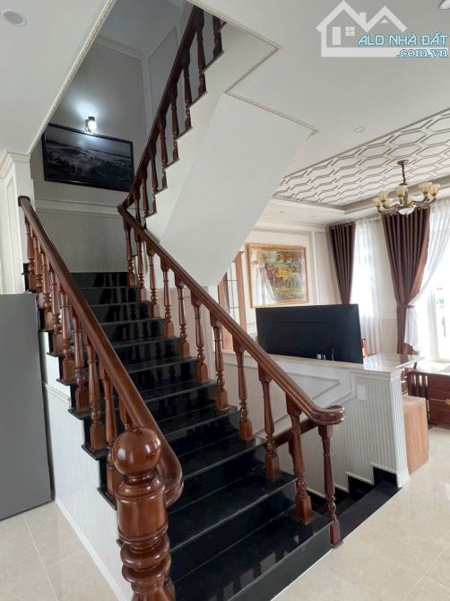 Cần bán căn Villa AN SƠN - F4 - ĐÀ LẠT.  144m² 4 tầng, 5p ngủ. 19ti8 - 16