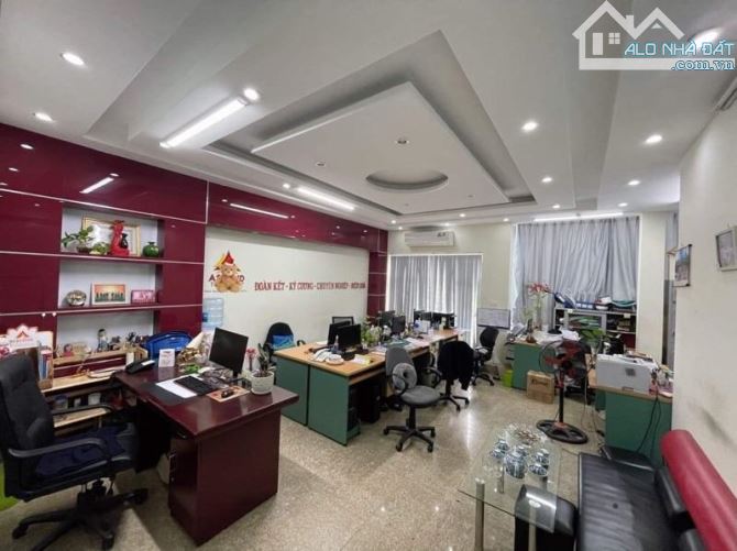 Bán nhà 3 tầng phố Xuân La 115m2 làm Văn phòng, Kinh doanh đẹp giá hơn 30 tỷ - 2