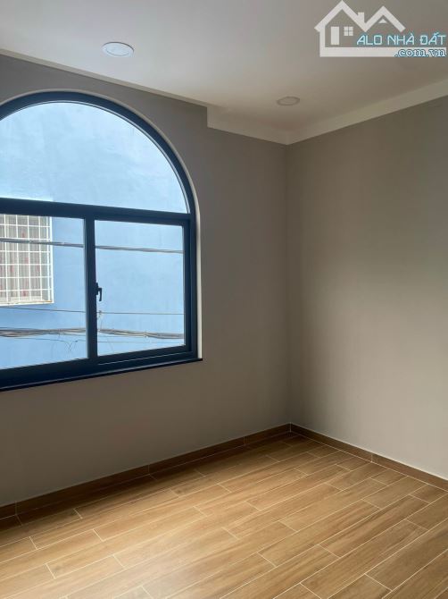 Bán nhà HXH Khu Phan Văn Trị nhà 42m2 nhà trệt lầu 3PN - 4