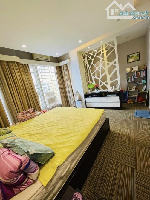 Cực phẩm Nguyên Hồng 68m² 5 tầng giá 22 tỷ tiện nghi cao cấp không mua tiếc cả đời - 5