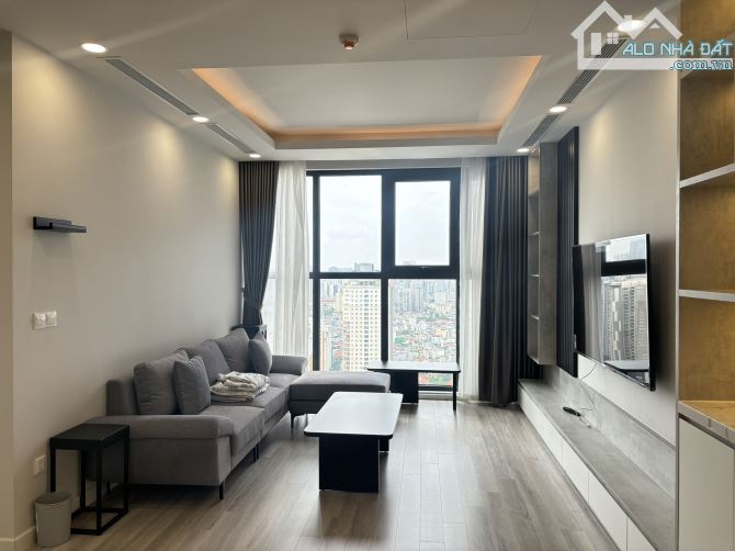 Cho Thuê Căn Hộ Chung Cư Cao Cấp Royal City, 2pn Full Nội Thất Đẹp Giá 20 Triệu/Tháng