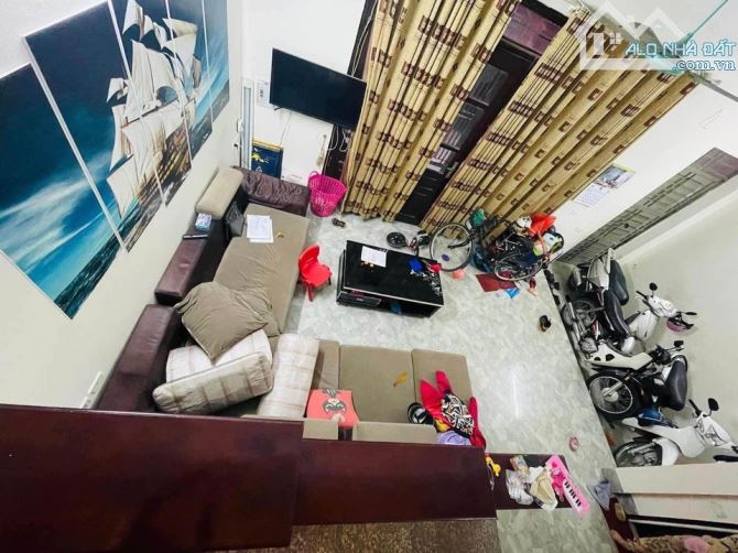 Bán nhà 3 tầng Ngõ 81 Đường láng Dt 48m2 Mt 4,5m Giá 5 tỷ - 1