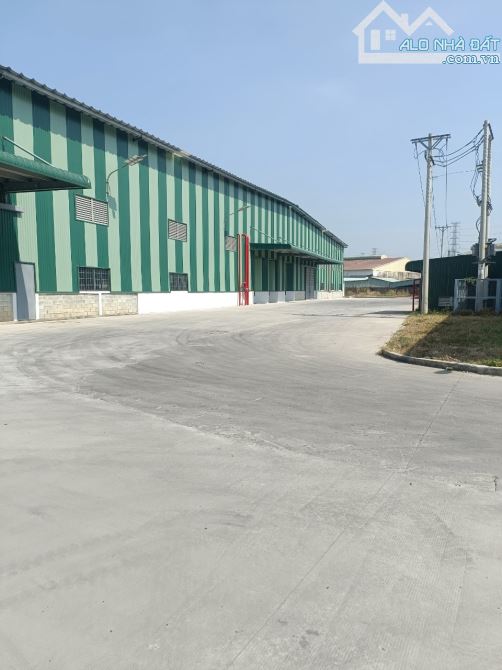 Cho thuê 1.600 m2 , 2.500 m2 , 3.000 m2 đến 10.000 m2 Kho Xưởng Thuận An - 1