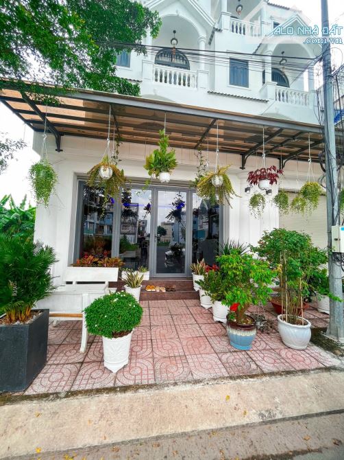 Cần bán gấp căn nhà ngay mặt tiền đường ĐOÀN NGUYỄN TUẤN - SHR - 1,1 TỶ. - 2