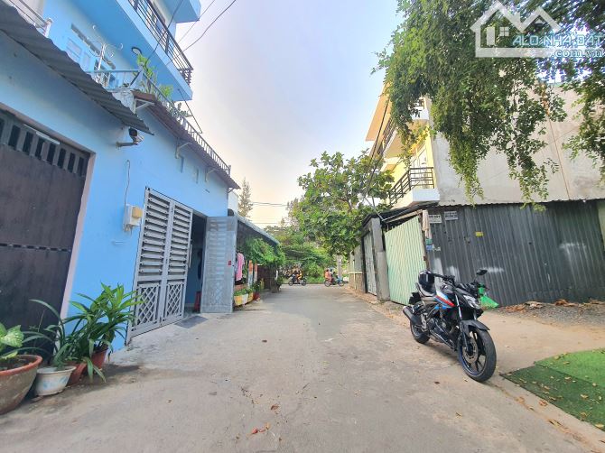 Bán đất Hẻm 47 Trường Lưu ,Long Trường, Q9  - DT : 52,8m ngang 4.4mx12m - giá 3 tỷ - 1