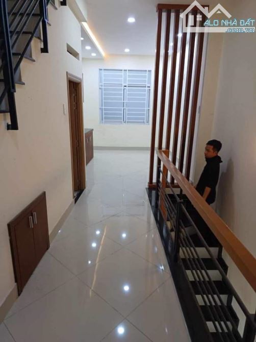 NGON BỔ RẺ - NHÀ 3 TẦNG 60M2 - TRẦN THÁI TÔNG - HXH ĐỖ CỬA - KHU AN NINH - DÂN TRÍ CAO - 3