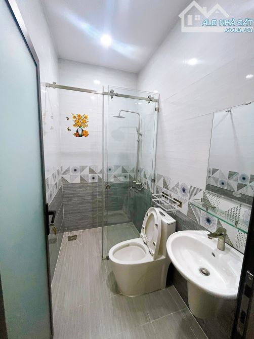 Cần bán gấp căn nhà ngay mặt tiền đường ĐOÀN NGUYỄN TUẤN - SHR - 1,1 TỶ. - 3