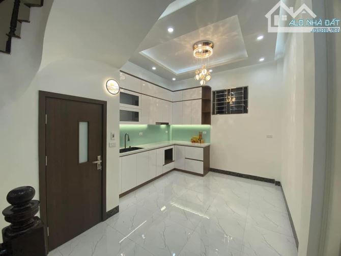Bán nhà ngõ 175 Lạc Long Quân, nhà mới , ngõ thoáng , ô tô đỗ cửa vào nhà 37m2 5 T 6,x tỷ - 3