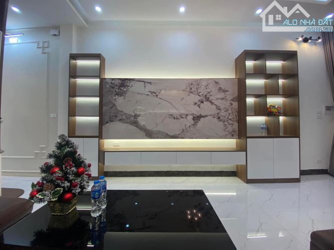 Bán nhà ngõ 175 Lạc Long Quân, nhà mới , ngõ thoáng , ô tô đỗ cửa vào nhà 37m2 5 T 6,x tỷ - 5