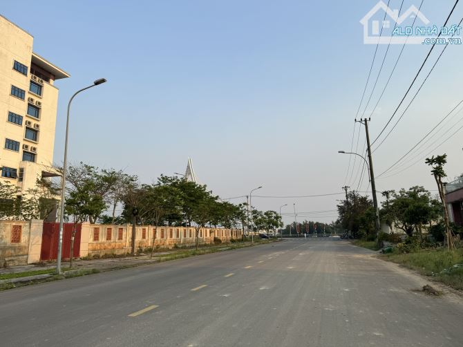 2 mặt tiền đường Minh Mạng Khu đô thị Bắc Sông Hiếu - cạnh sở kế hoạch và đầu tư