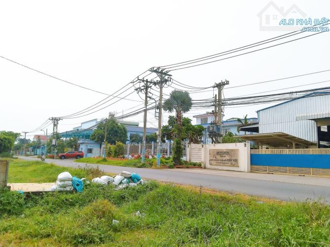 Bán miếng đất 1.7 ha đất lúa tiện phân lô 7.5tr/m2, Trương Thị Như, Hóc Môn. Pháp Lý chuẩn