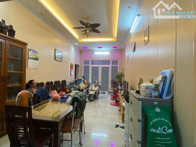 Bán nhà phố Trần Hữu Tước,gần Hồ Đắc Di,Nam Đồng, Nguyễn Lương Bằng, Đống Đa. Giá: 25 Tỷ