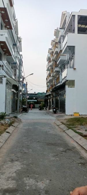 Siêu phẩm 6x17m, 4 tầng, đường lớn 8m, gần KCX Tân Thuận Q7 - 1