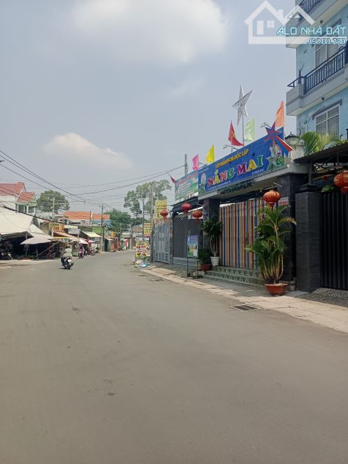 Bán hoặc cho thuê Đường Nguyễn Văn Tỏ, Phường Long Bình Tân, Biên Hòa, Đồng Nai 1800m - 2
