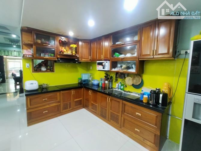 MT Lý Nhân Tông, 4 tầng, sát Bệnh viện Vinmec - 3