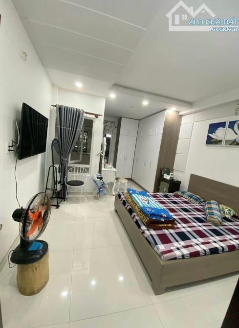 Ôtô 7C ngủ Nhà 5T có Thang máy hẻm 496 Dương Quảng Hàm F6 nhỉnh 8tỷ TL - 3